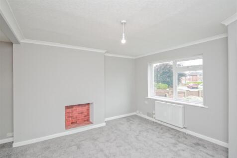 Living Room Area: