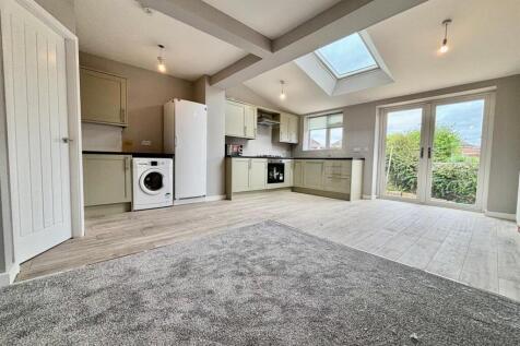 Dining Area: