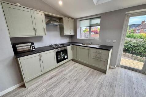Fitted Kitchen: