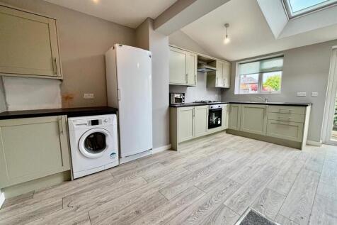 Fitted Kitchen: