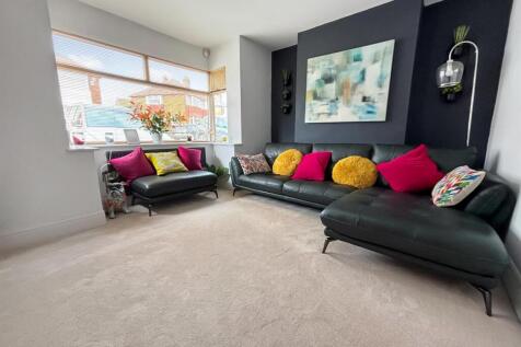 Living Room: