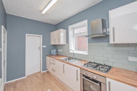 Kitchen: