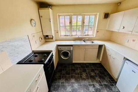 Fitted Kitchen: