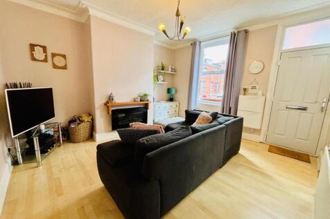 Living Room: