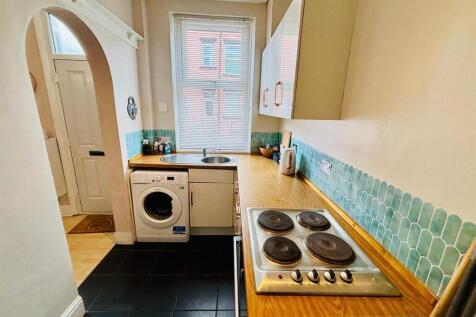 Fitted Kitchen: