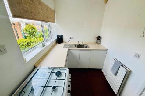 Fitted Kitchen: