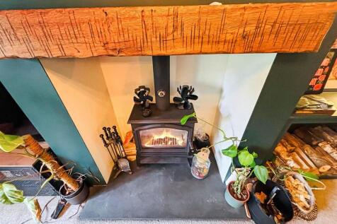 Living Room: