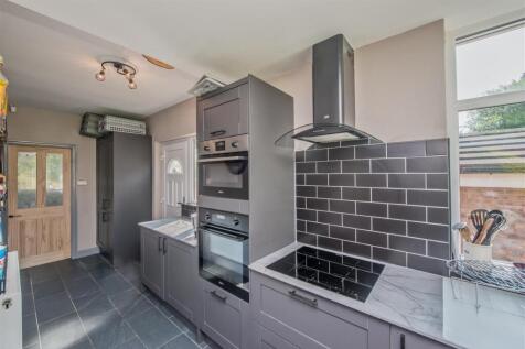 Extended Fitted Kitchen: