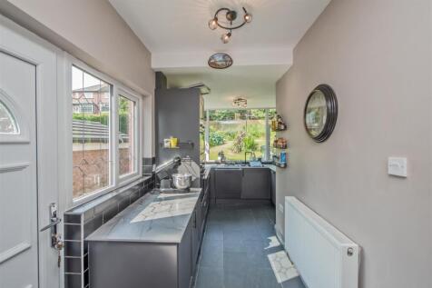Extended Fitted Kitchen: