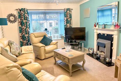 Living Room: