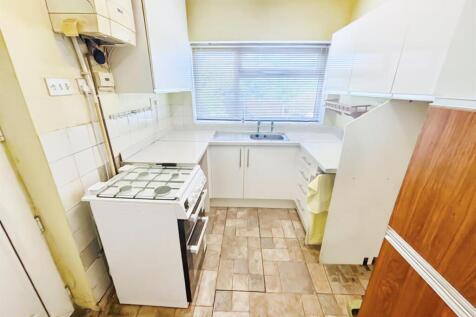 Kitchen: