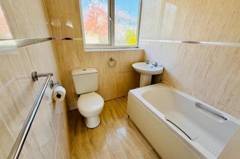 Bathroom / WC: