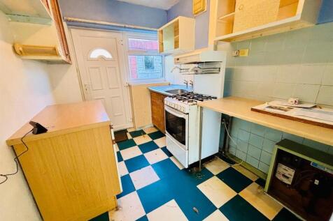 Kitchen: