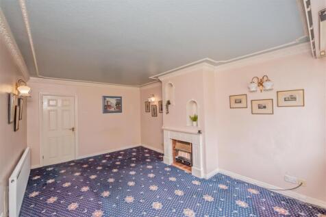 Living Room: