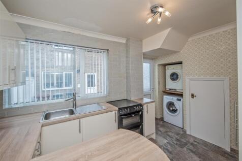 Fitted Breakfast Kitchen: