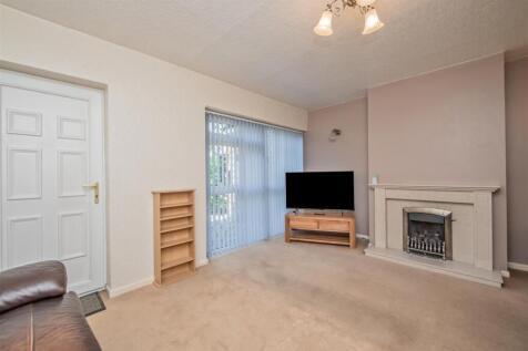 Living Room: