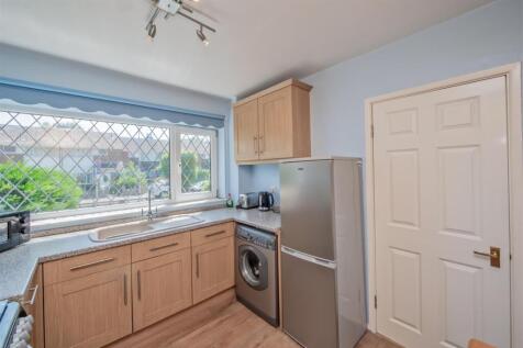 Fitted Kitchen: