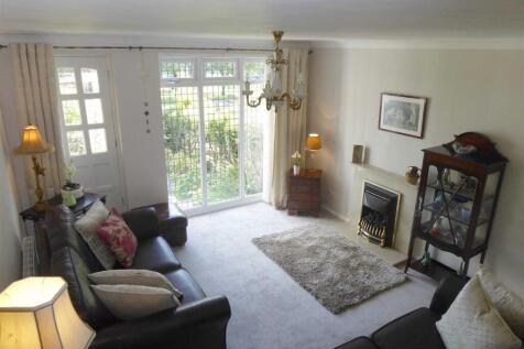 Living Room: