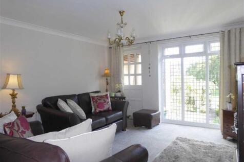 Living Room: