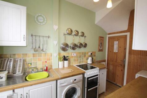 Fitted Kitchen: