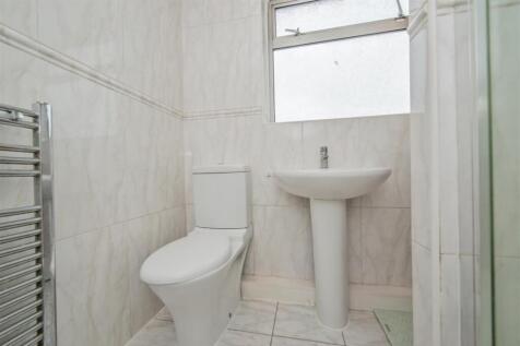 Shower Room / WC: