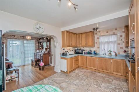 Fitted Kitchen: