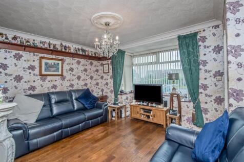 Living Room: