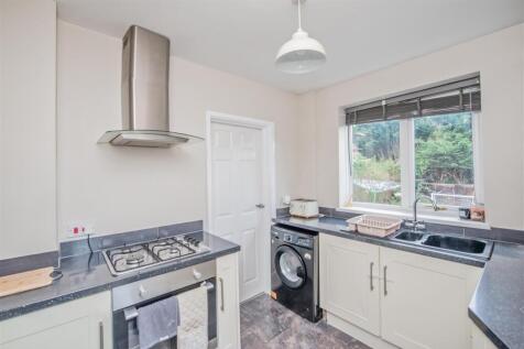 Fitted Kitchen: