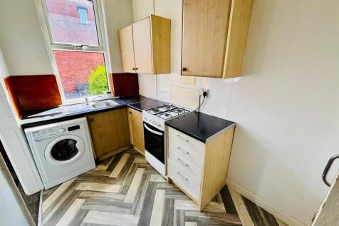 Kitchen: