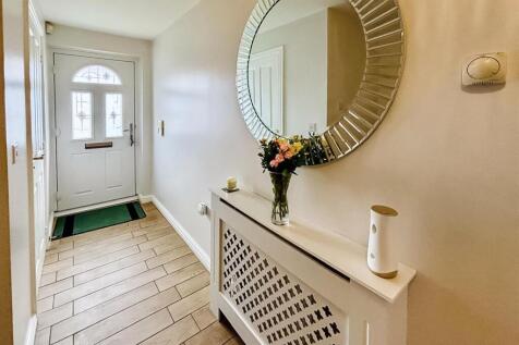 Entrance Hallway: