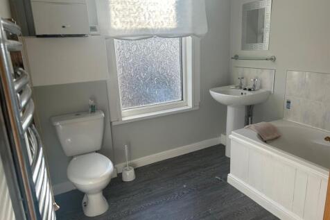 Bathroom / WC: