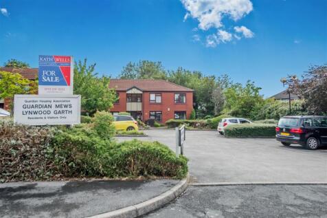 Resident &amp; Visitor Parking: