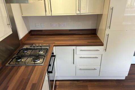 Fitted Kitchen: