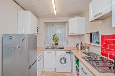 Fitted Kitchen: