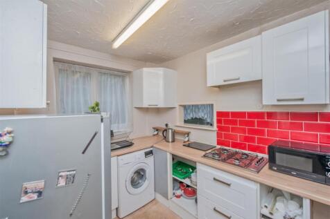 Fitted Kitchen: