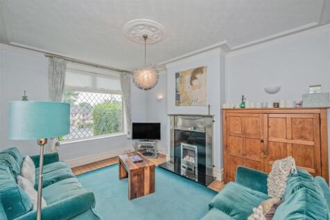Living Room: