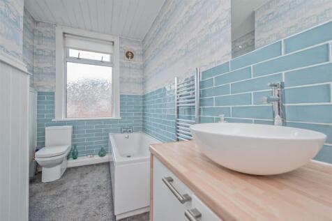 Bathroom / WC: