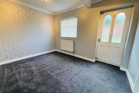 Dining Room: