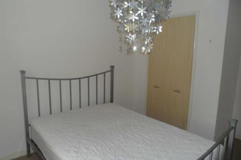 Bedroom: