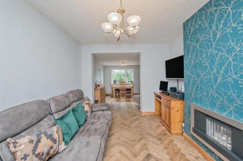 Living Room: