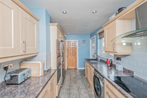 Fitted Kitchen: