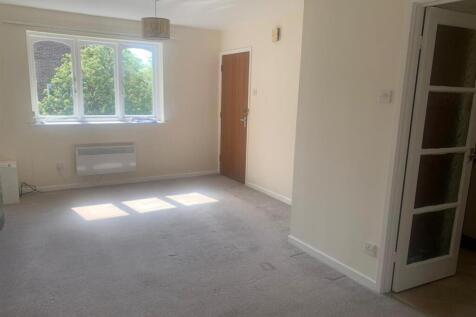 Open Plan Living / Dining Space: