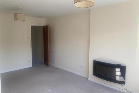 Open Plan Living / Dining Space: