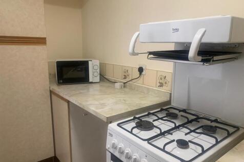 Kitchen: