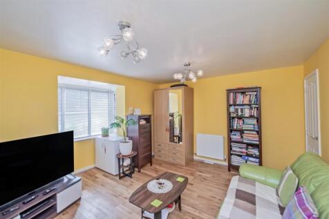 Living Room: