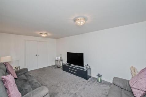 Living Room: