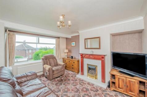 Living Room: