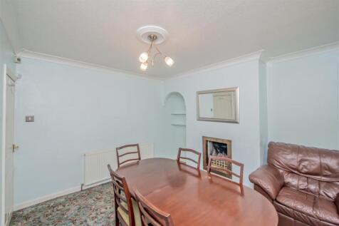 Dining Room: