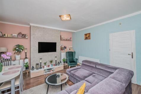 Living Room: