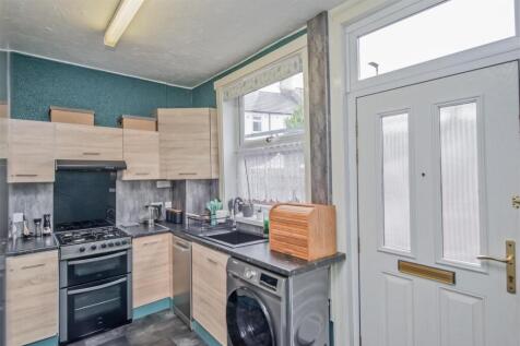 Fitted Kitchen: